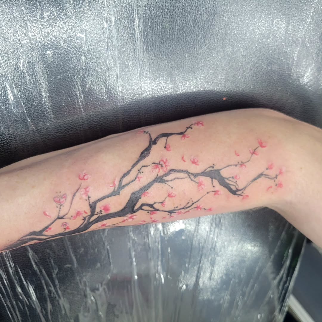 Tattoo by @ink_princesaa — fine_line
