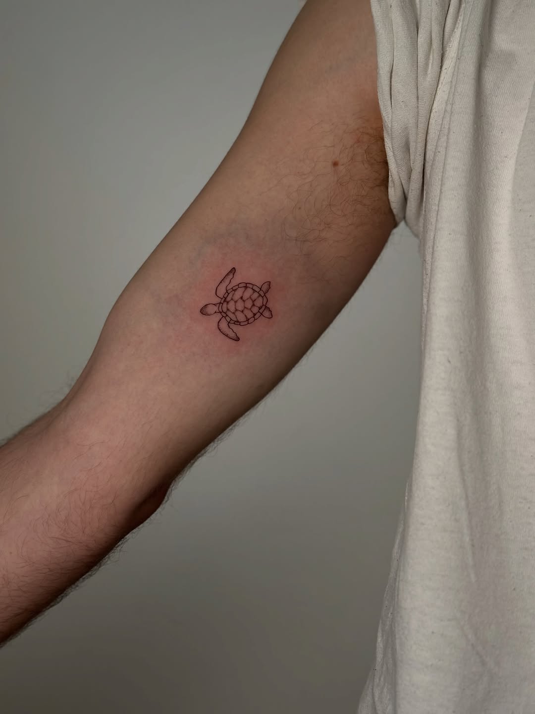 Tattoo by @jules__ink β fine_line