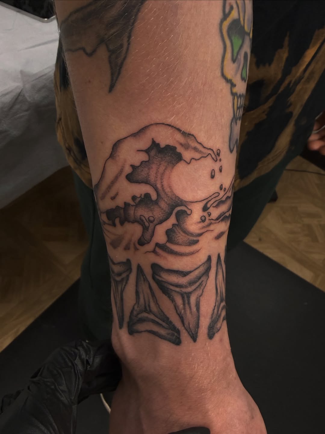 Tattoo by @ems__tattooing โ black_and_grey, realism