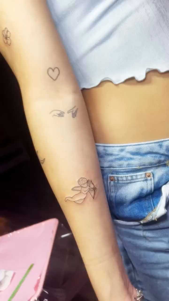 Tattoo by @tattoosbyskyeee โ fine_line