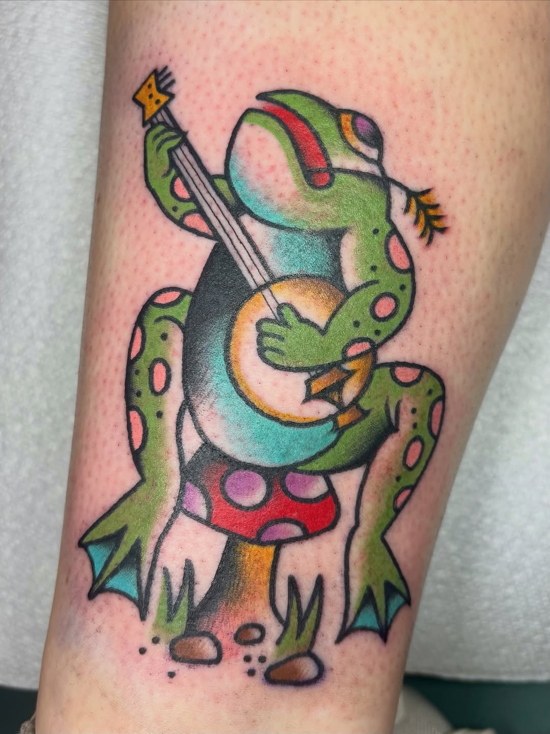 Tattoo by @bonnie_0417 β american_traditional, illustrative