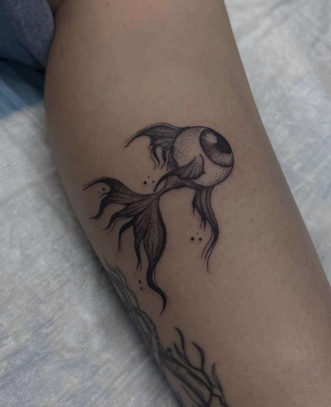 Tattoo by @honey_.ink_ — fine_line, dotwork