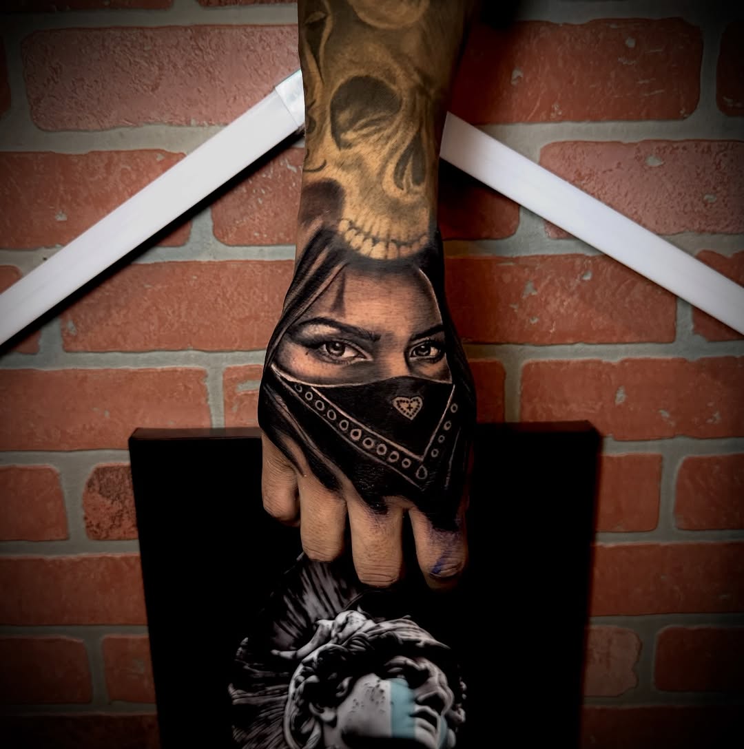 Tattoo by @elcalvo_tatto9 — realism, black_and_grey
