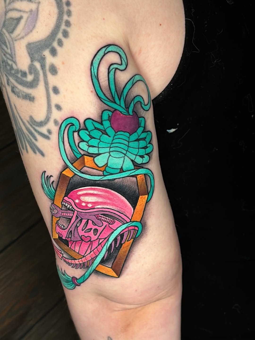 Tattoo by @elle_tattooer — new_school