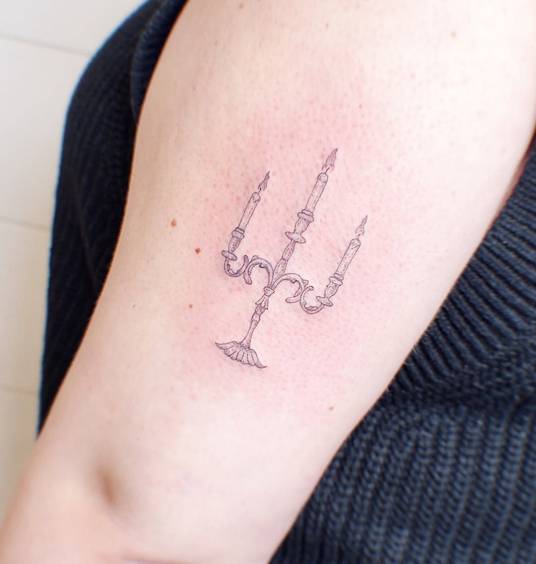 Tattoo by @chloerenee.ink — fine_line