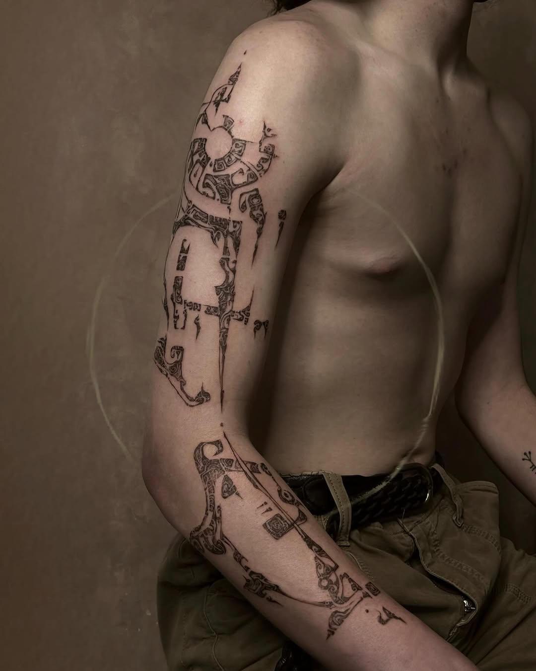 Tattoo by @orbritual โ blackwork, geometric