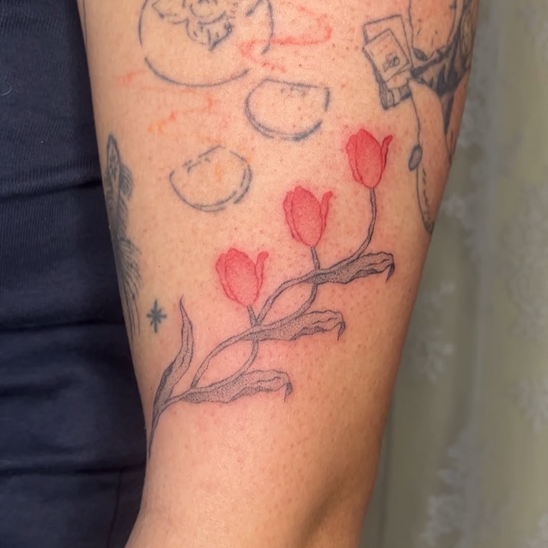 Tattoo by @softtissuetattoo — fine_line