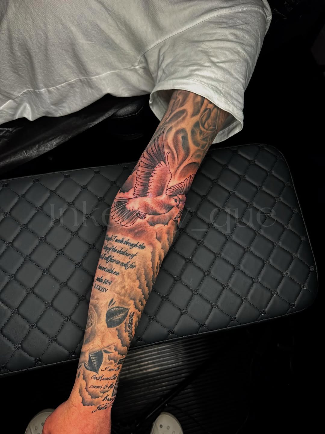 Tattoo by @inkedby_que — black_and_grey