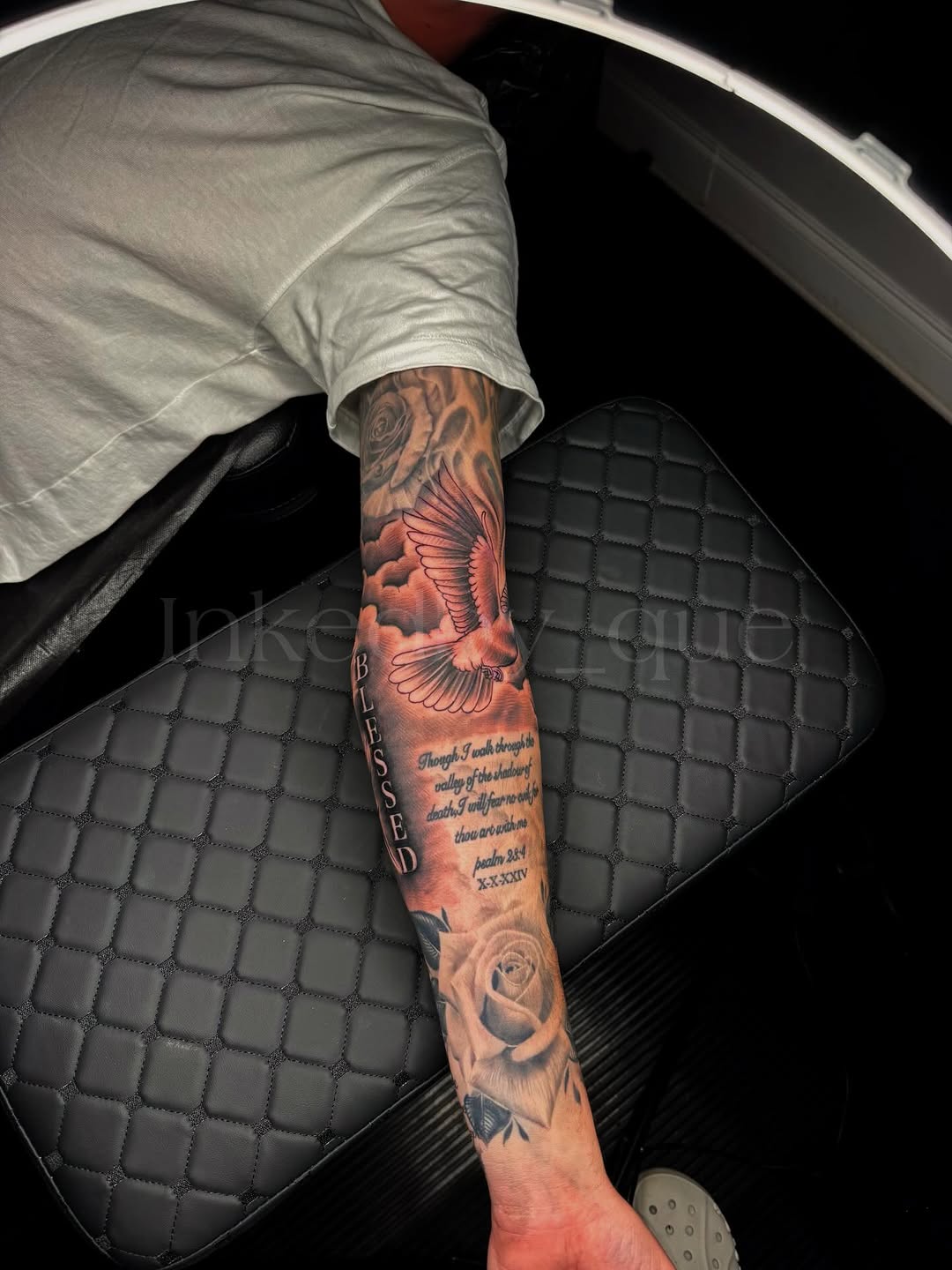 Tattoo by @inkedby_que — black_and_grey, realism