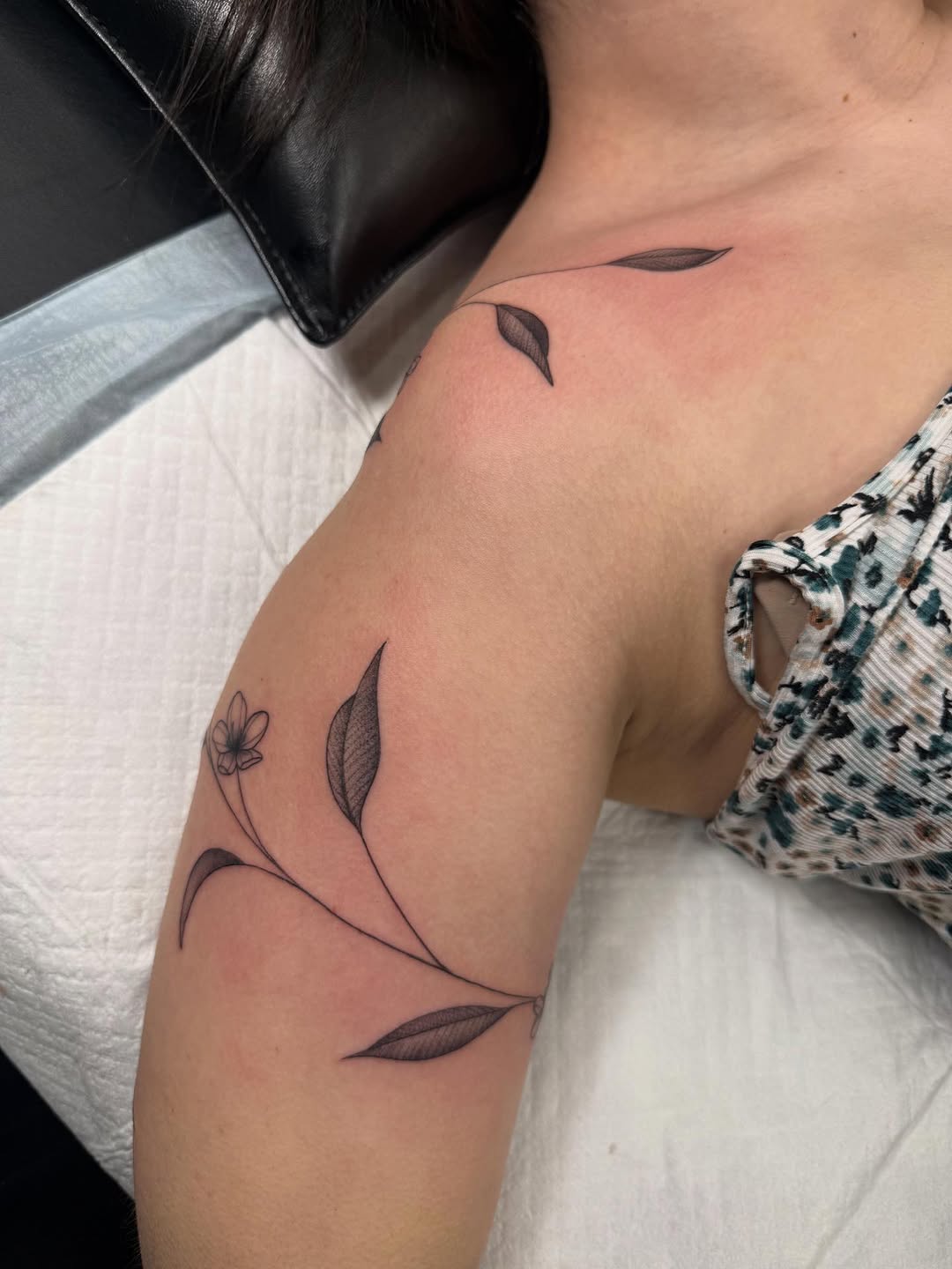 Tattoo by @jojoinkk โ fine_line