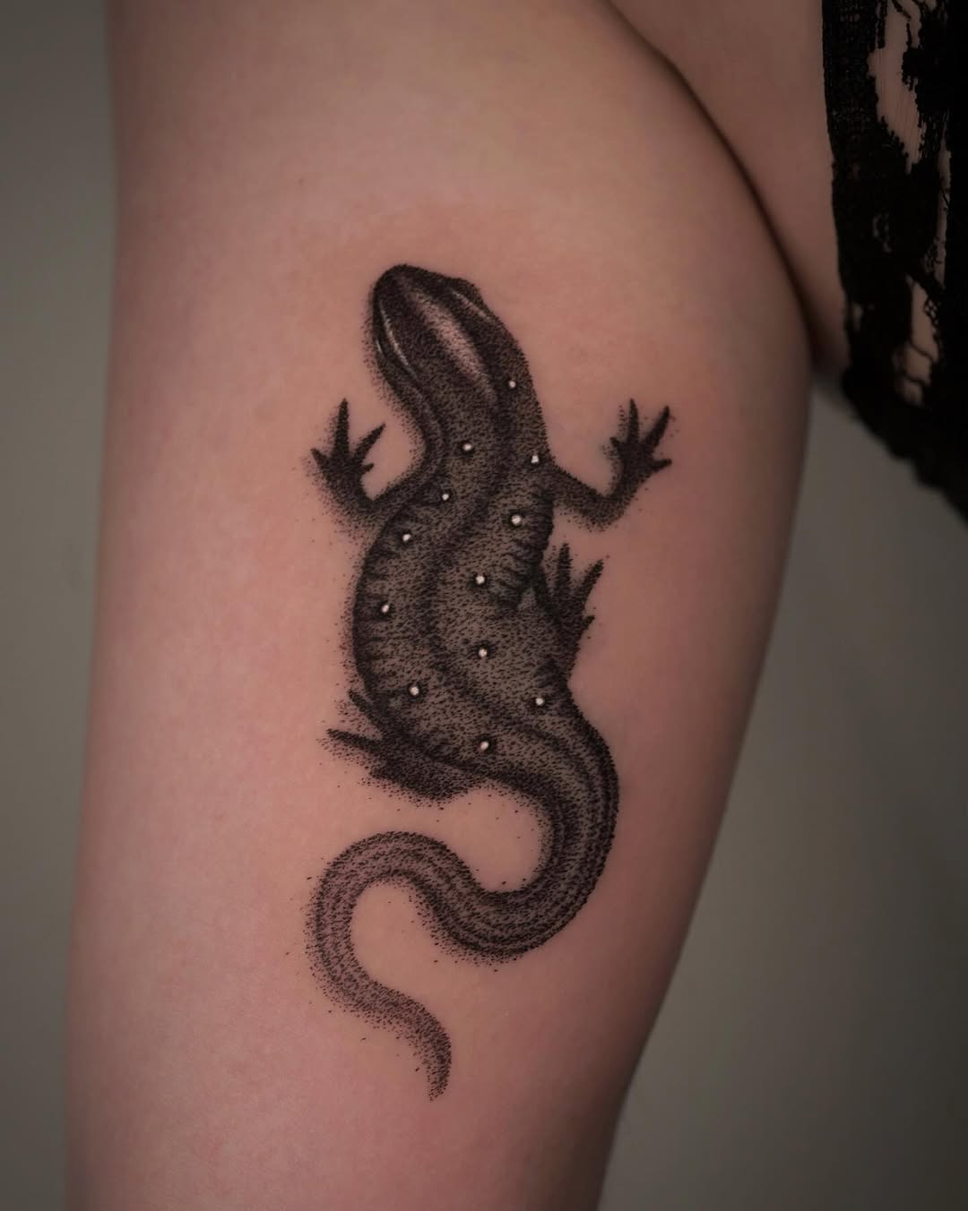 Tattoo by @koda.mode โ dotwork, illustrative