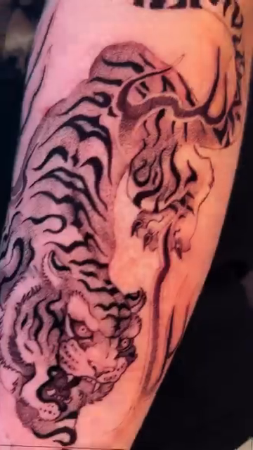 Tattoo by @mklvayne.tattoos โ japanese_irezumi, black_and_grey