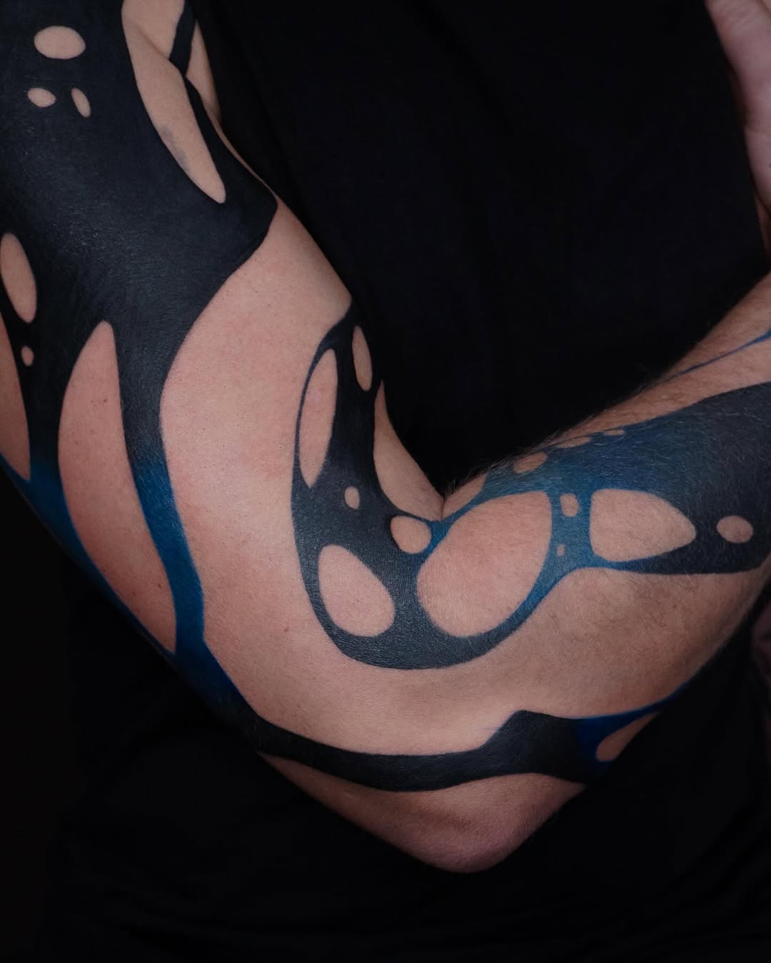 Tattoo by @pietromoleti — blackwork
