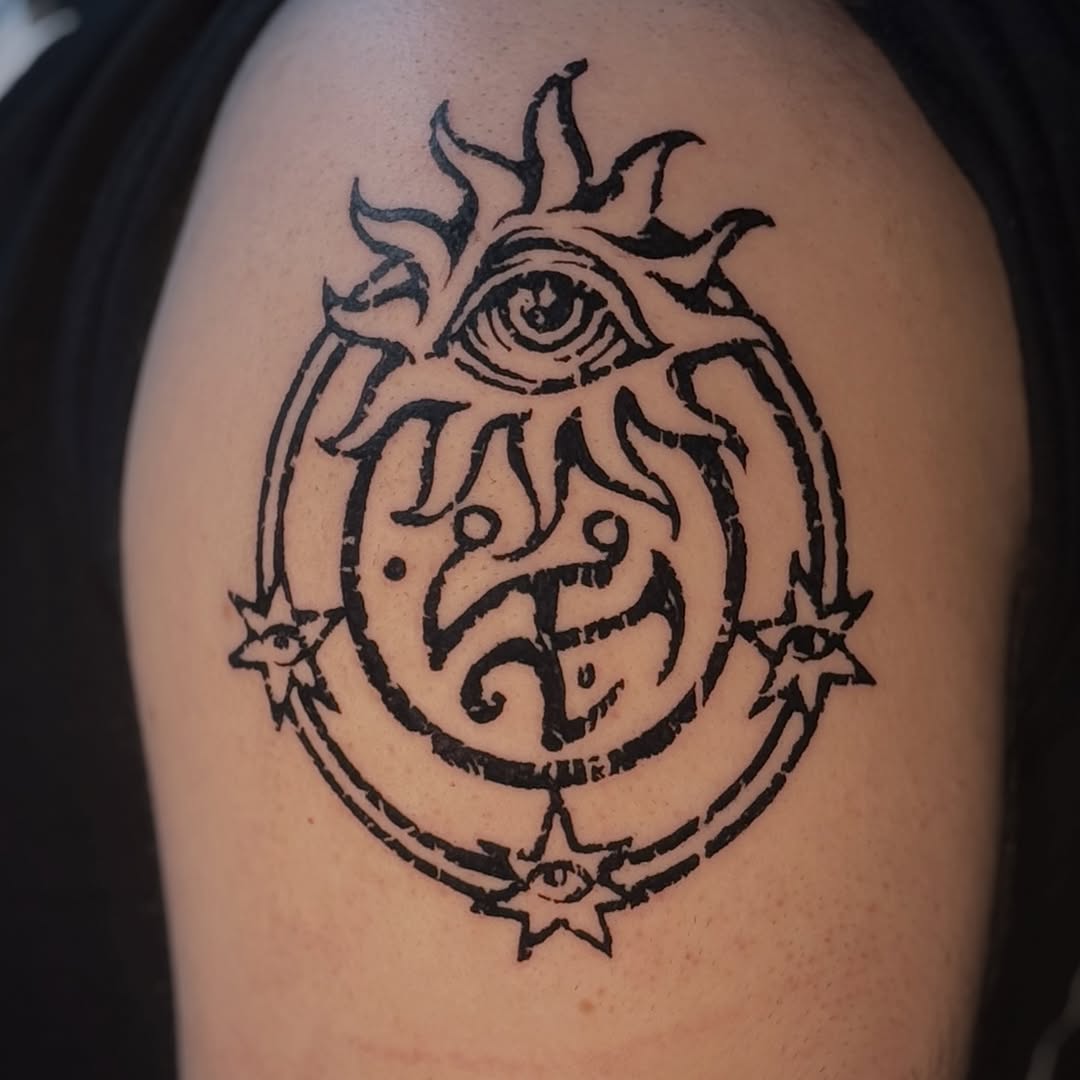 Tattoo by @jefe.ink โ blackwork