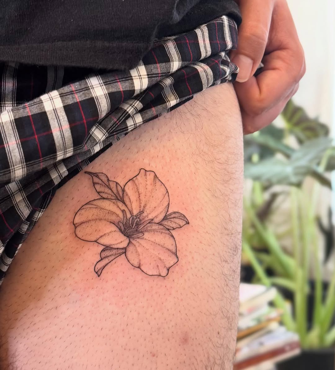 Tattoo by @liannadefleur โ fine_line, black_and_grey