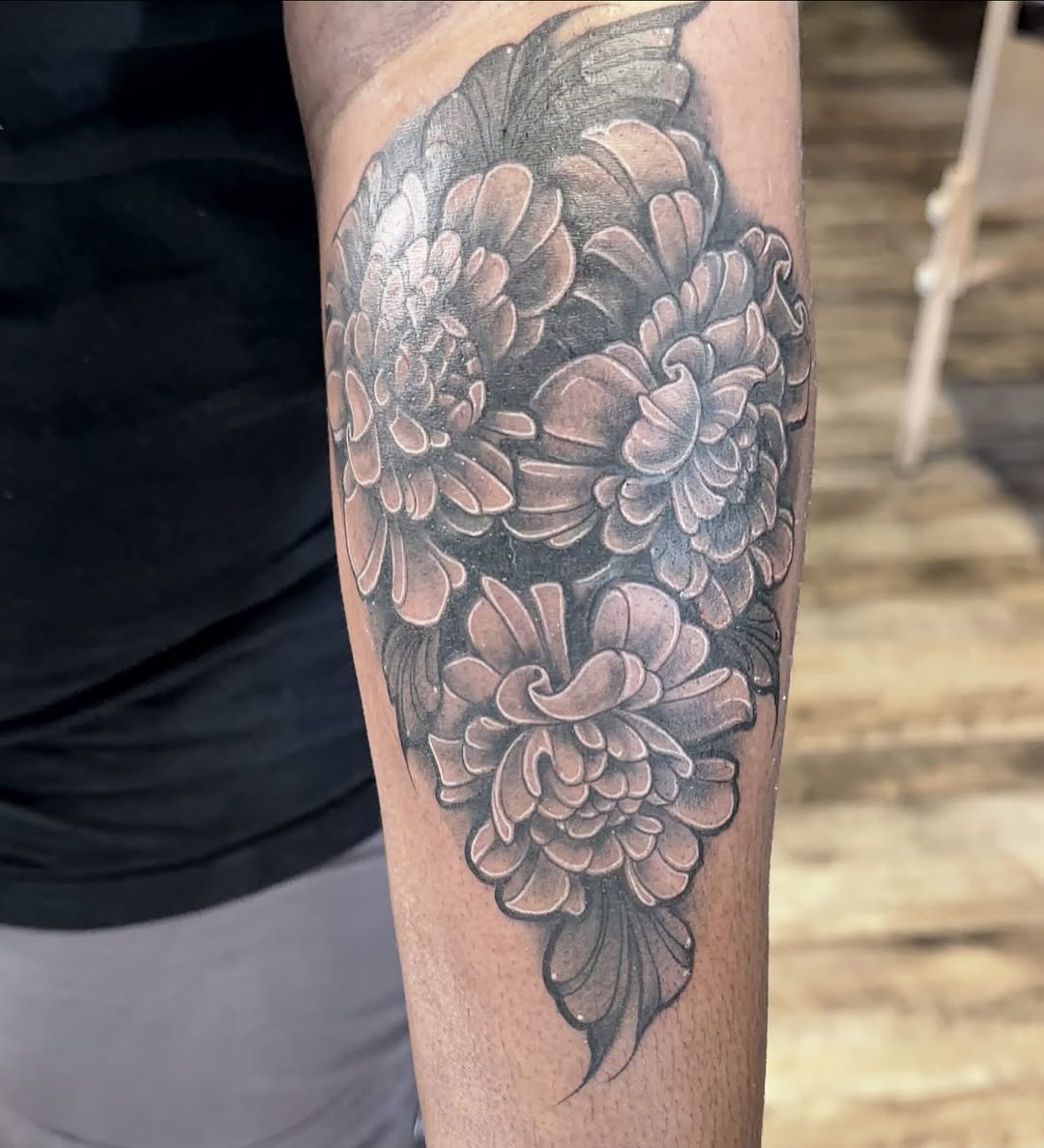 Tattoo by @heathersyvilla — japanese_irezumi, black_and_grey
