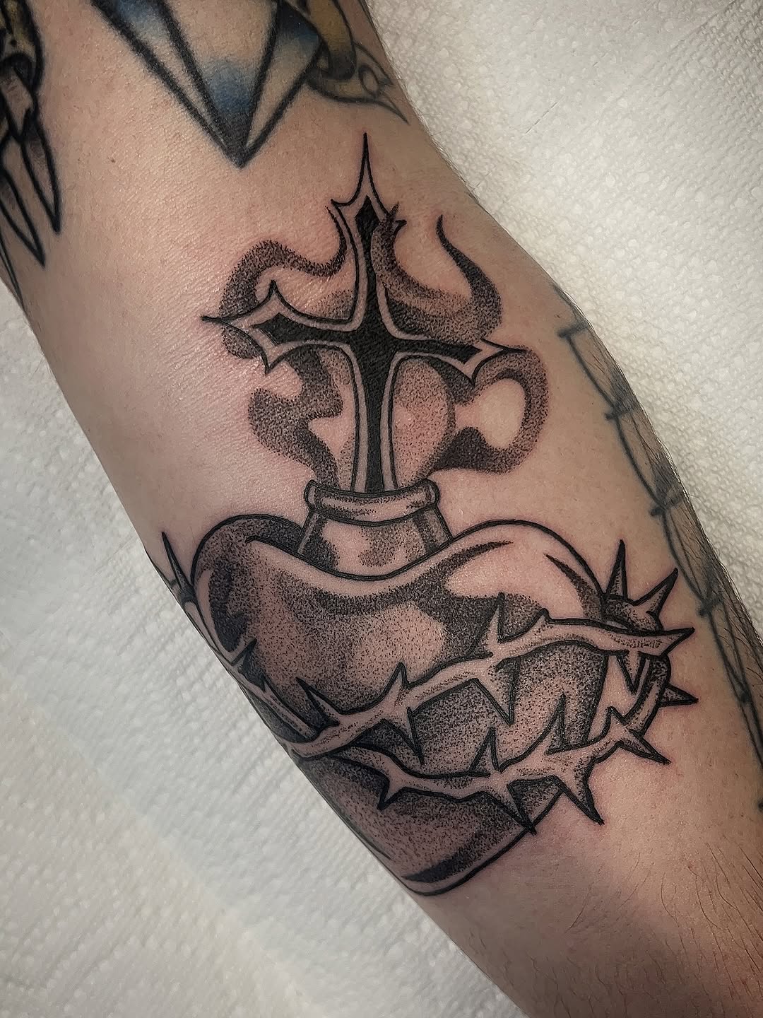 Tattoo by @devi.tattoos โ blackwork, black_and_grey