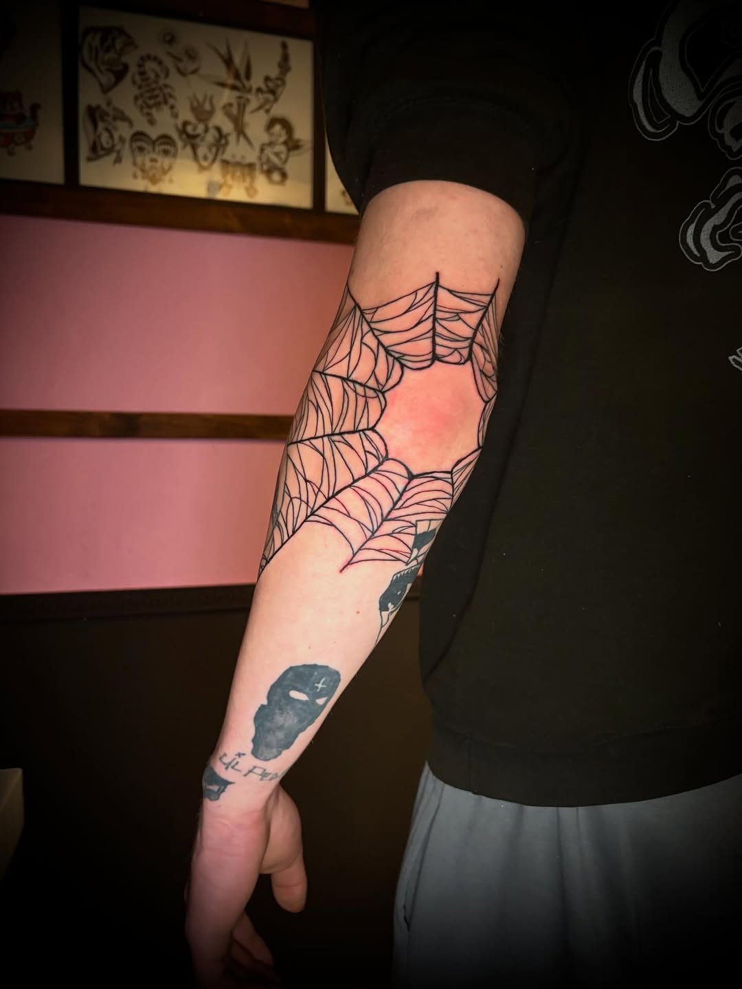 Tattoo by @lostkittenink โ blackwork