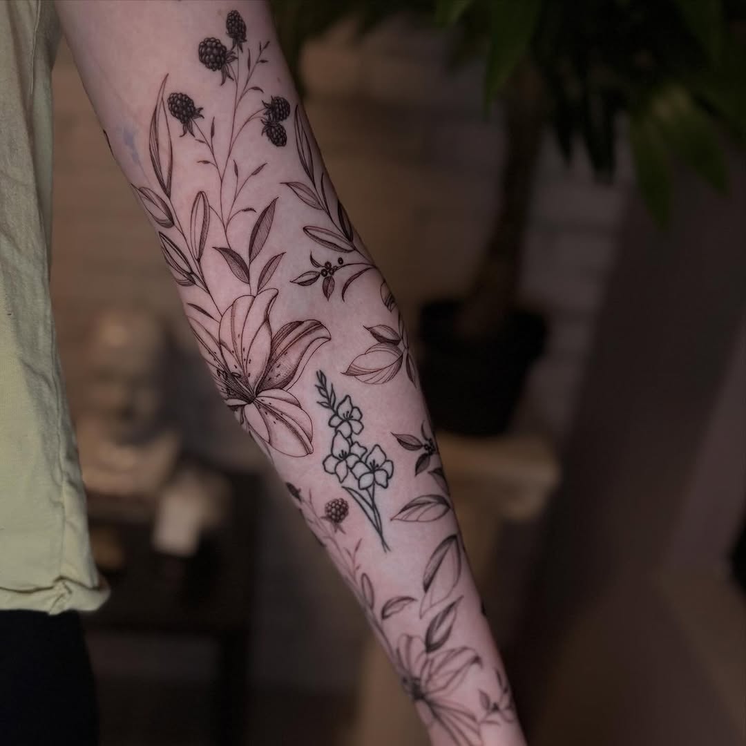 Tattoo by @mootatts — fine_line, illustrative