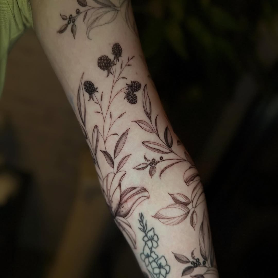 Tattoo by @mootatts — fine_line