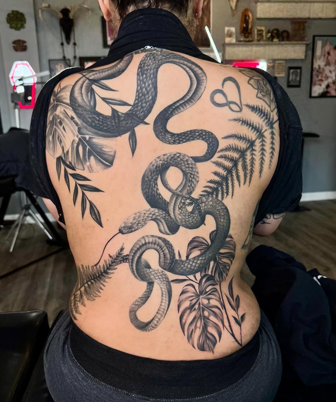Tattoo by @chynastonecold — black_and_grey, realism