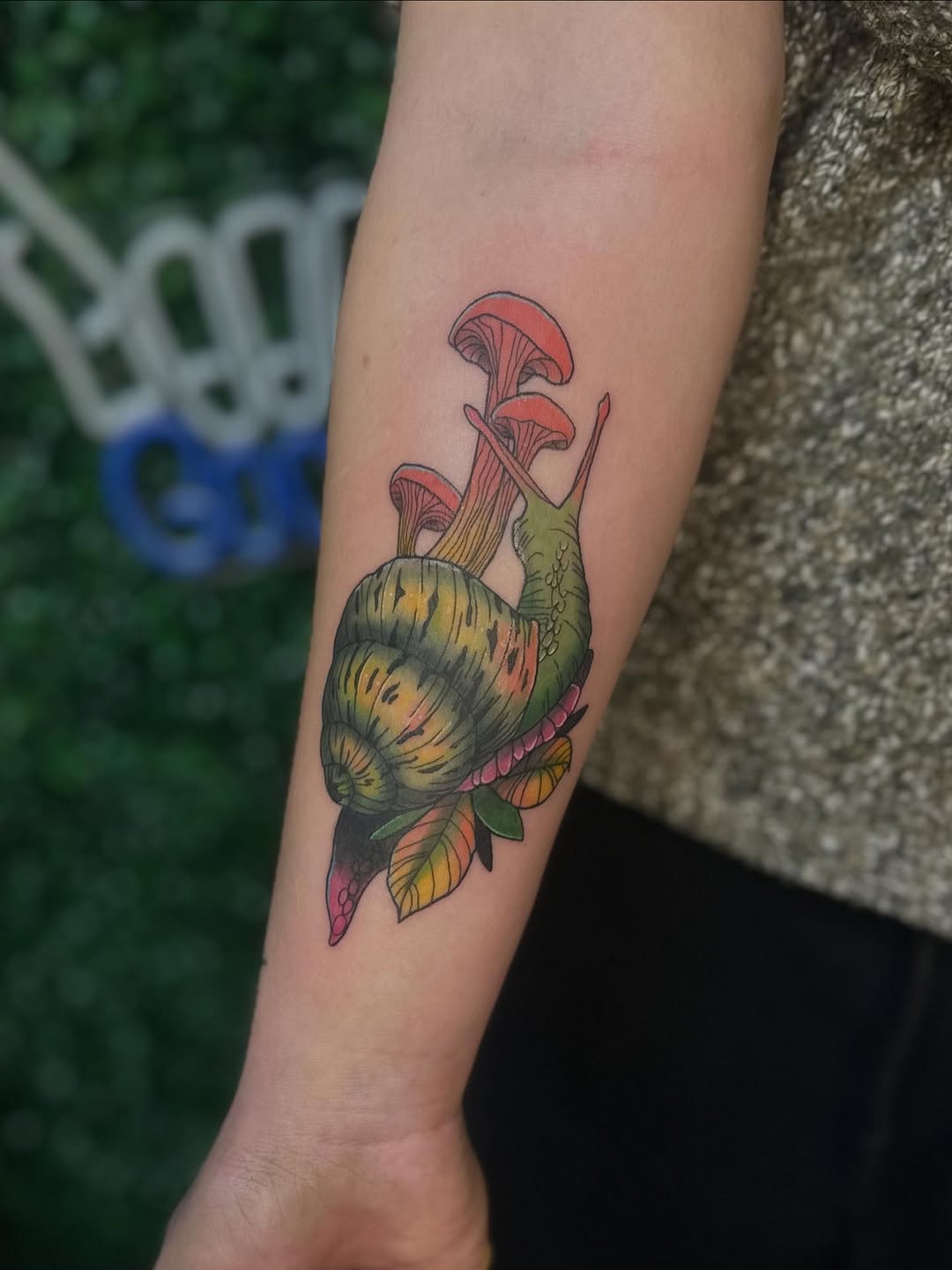 Tattoo by @livv_tattoos — illustrative, dotwork