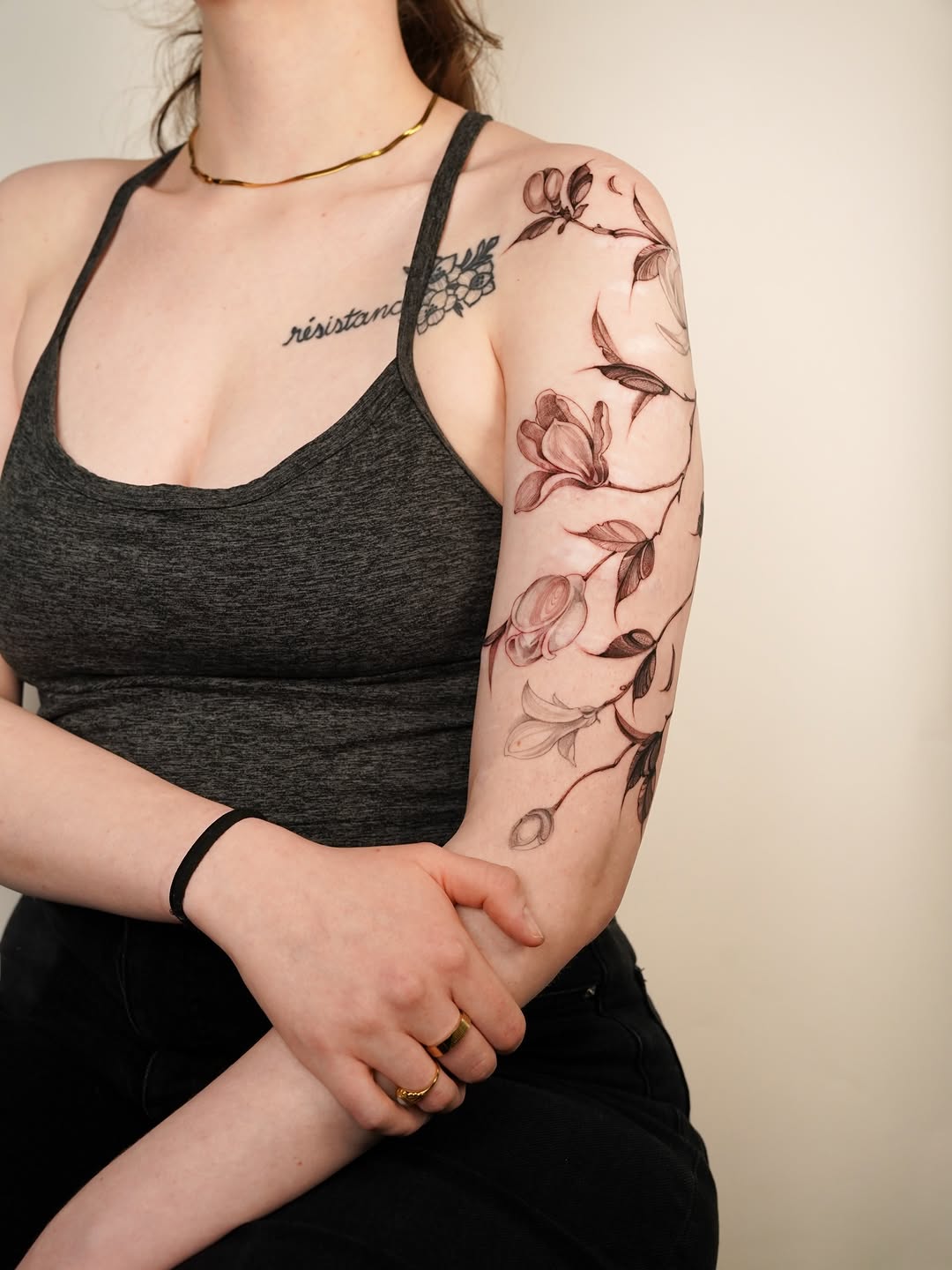 Tattoo by @tinnasole โ fine_line, black_and_grey