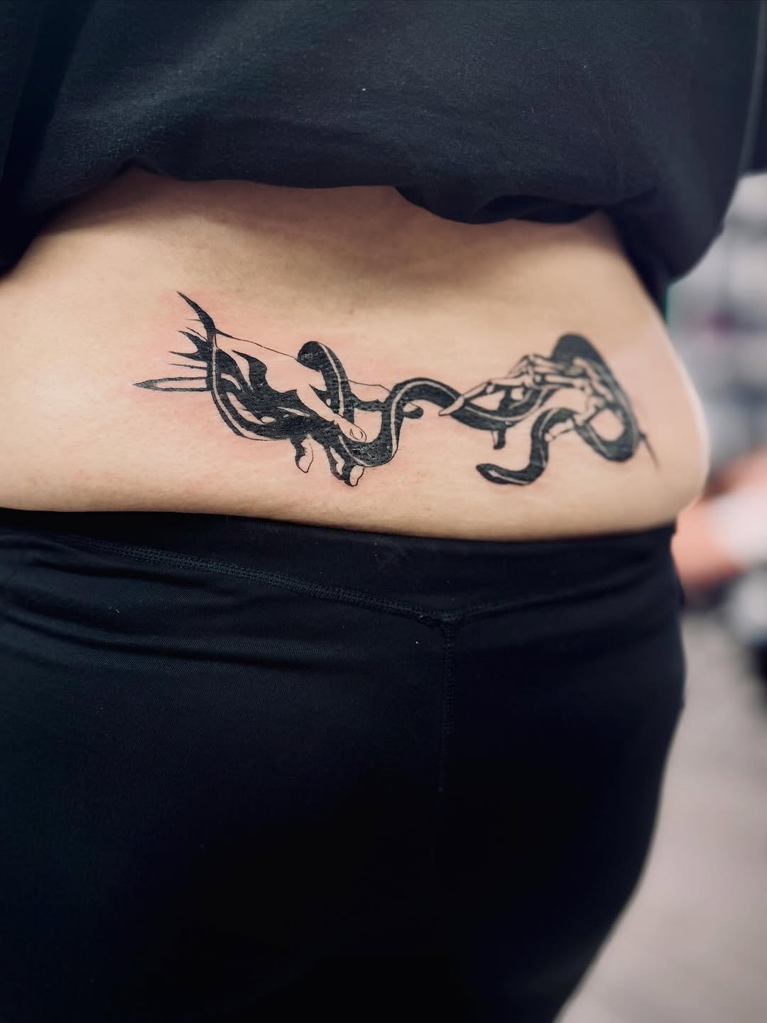 Tattoo by @dfwtattooqueen โ blackwork