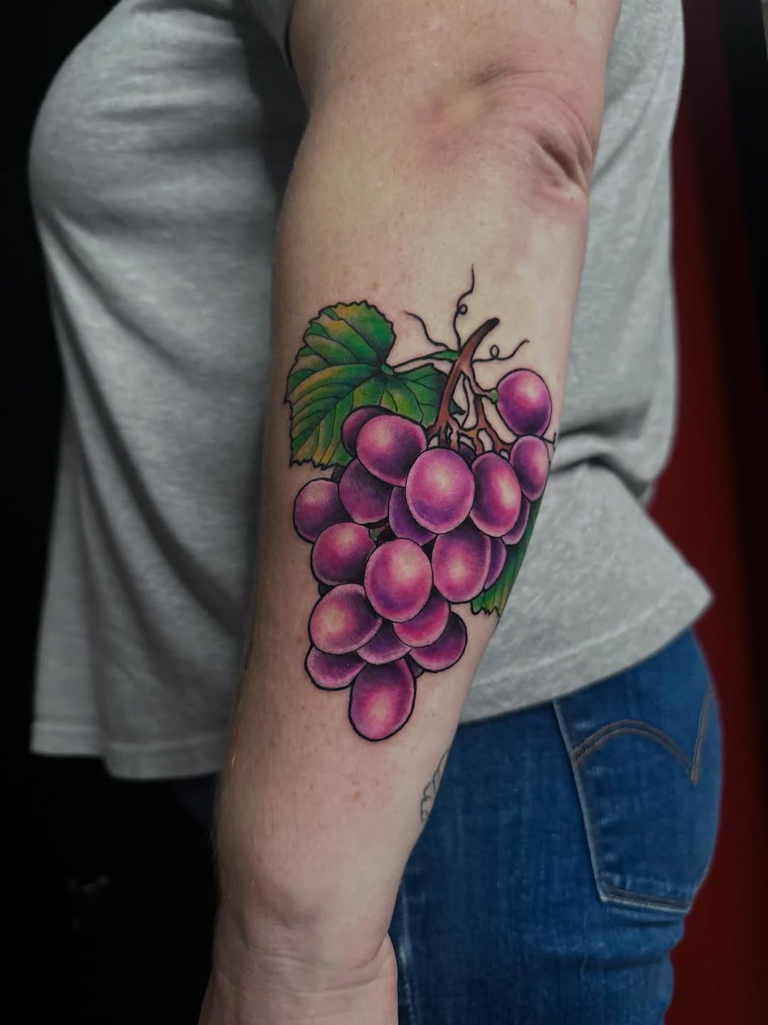 Tattoo by @zoinkx.tattoo — illustrative, realism