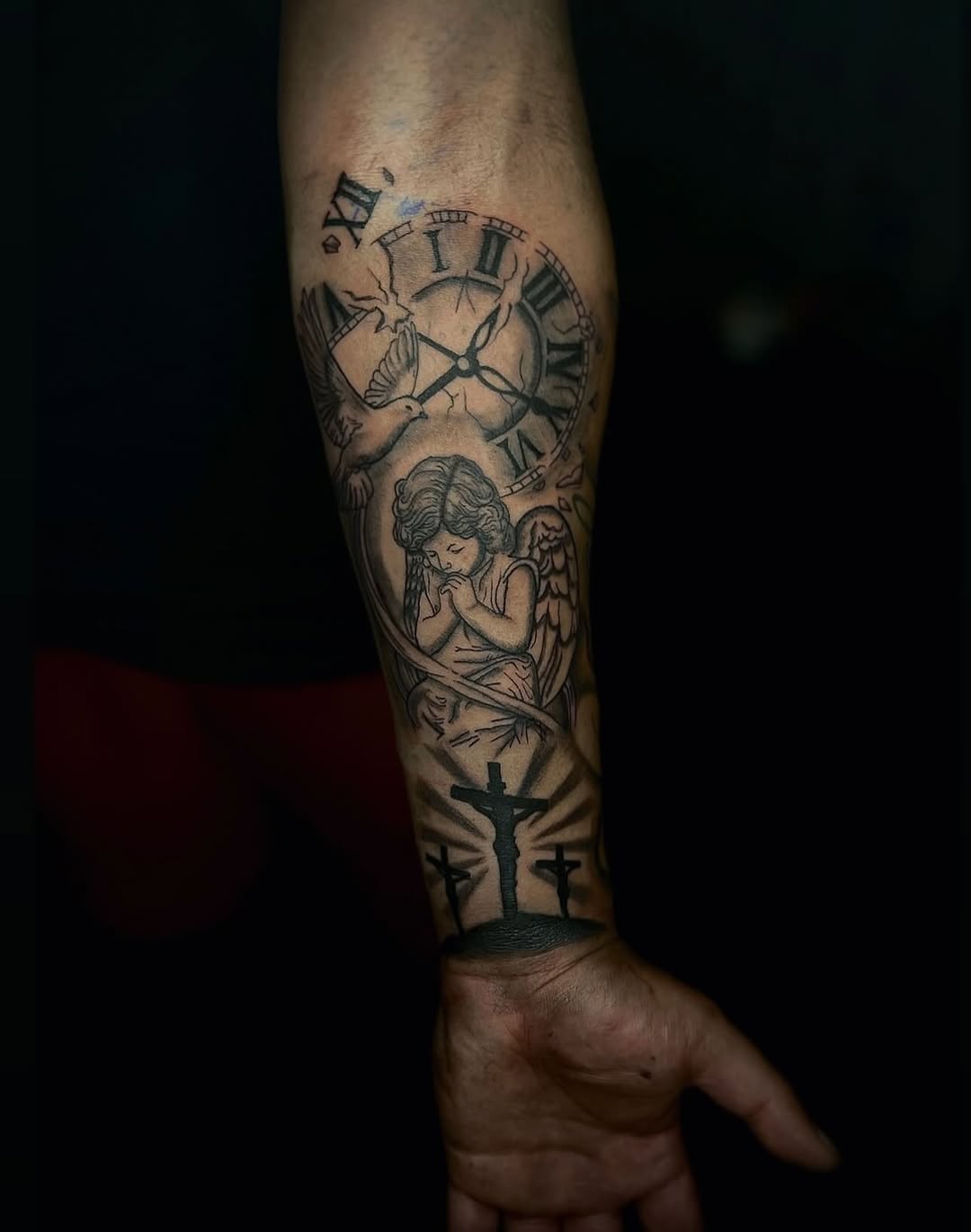 Tattoo by @tattsbyleek โ black_and_grey, realism