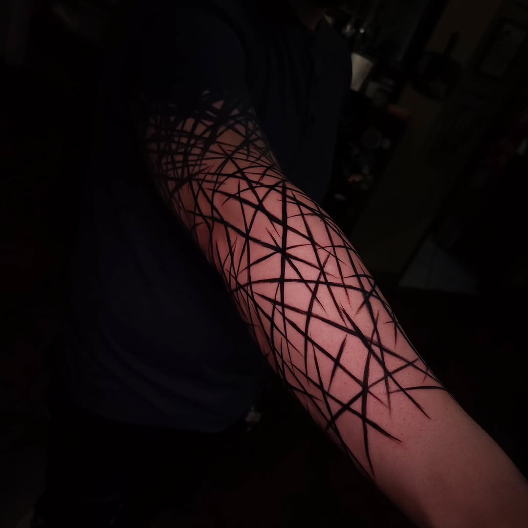 Tattoo by @boxofguts — blackwork