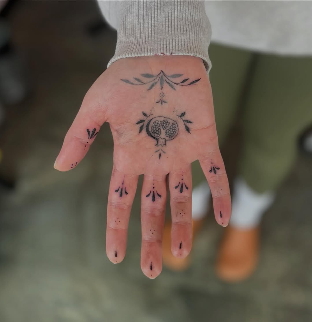 Tattoo by @tattsbykat_ — fine_line, ornamental