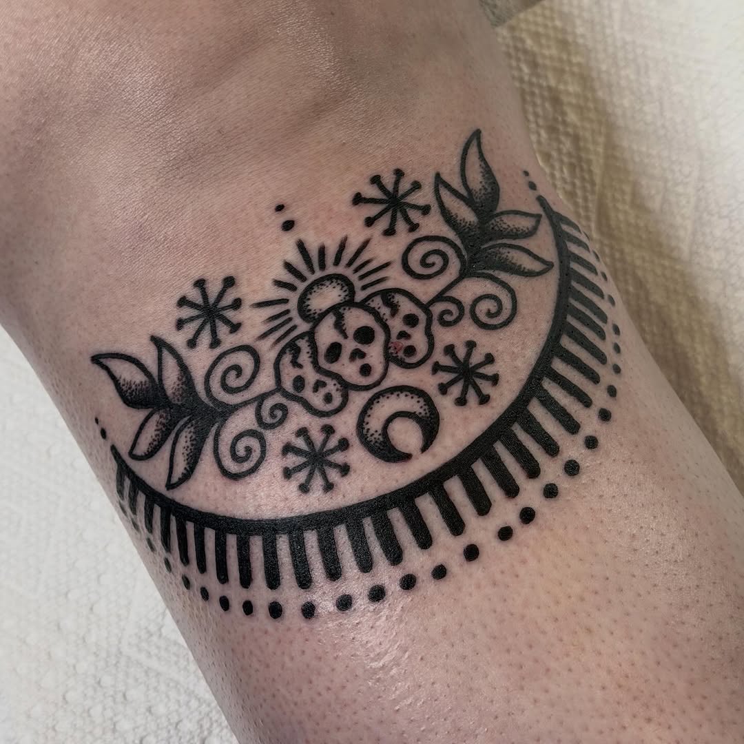 Tattoo by @butterflyveiltatz โ dotwork