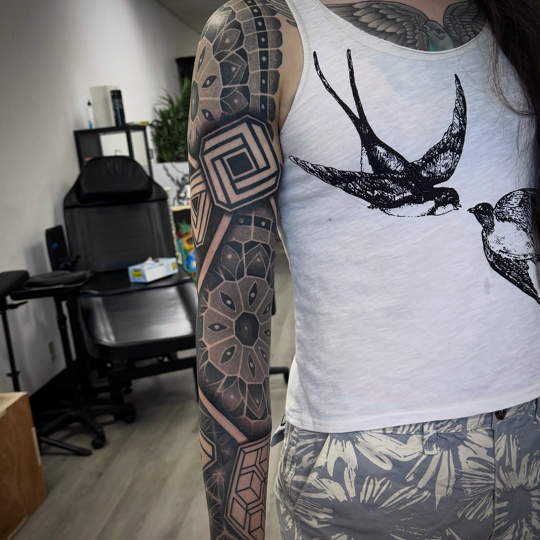 Tattoo by @jc_tats โ geometric, dotwork