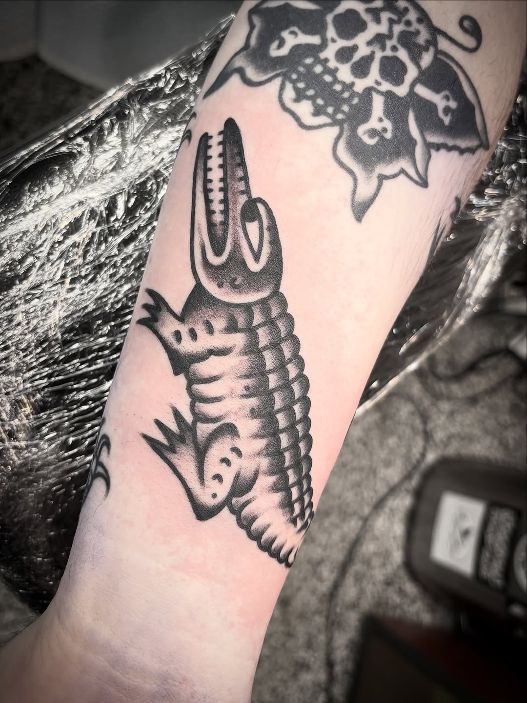 Tattoo by @deyatattoo — american_traditional