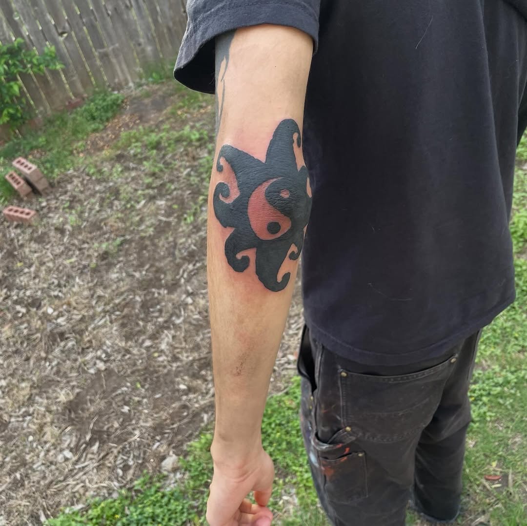 Tattoo by @emotionalthugtattoo — blackwork
