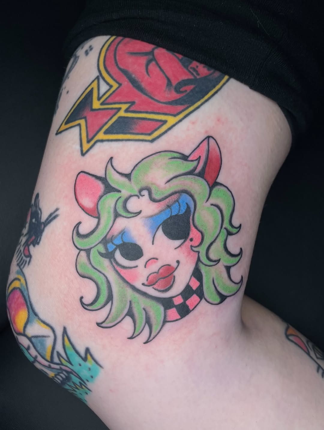 Tattoo by @swamp.blossom ā new_school