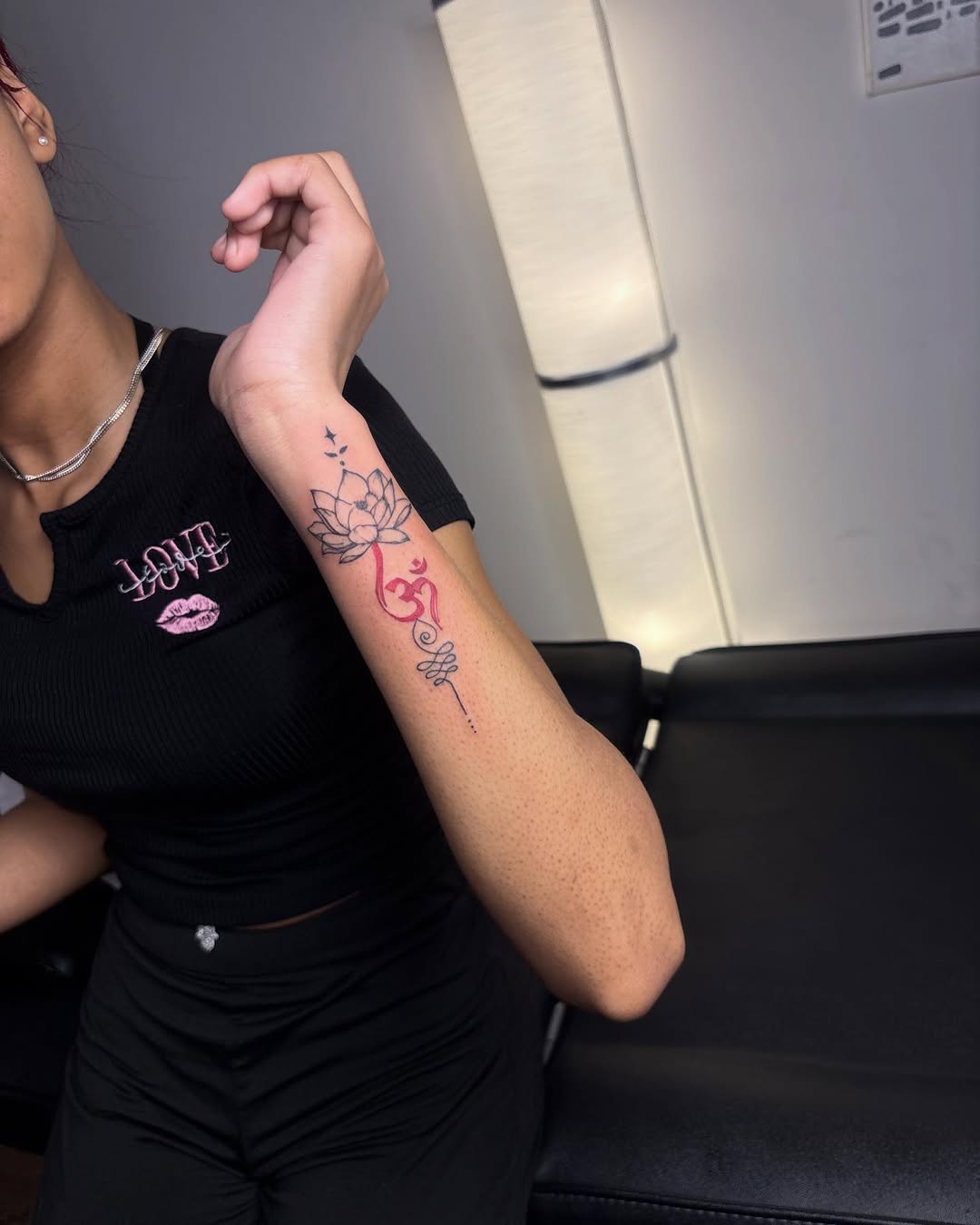 Tattoo by @mariamancc โ fine_line