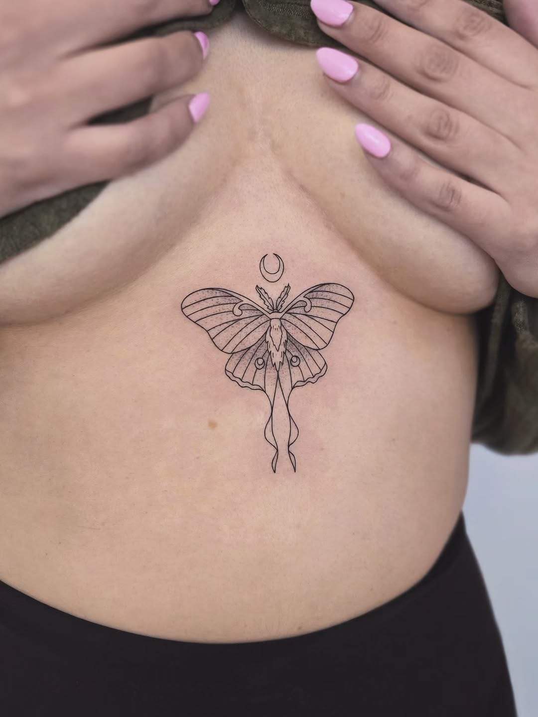 Tattoo by @kirstielewtattoo β fine_line