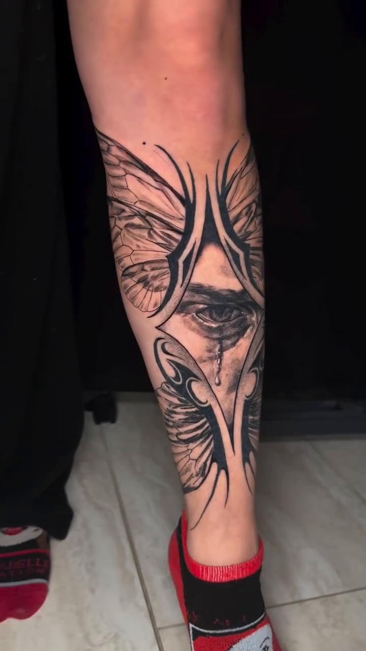 Tattoo by @the.jujueffect โ black_and_grey, realism