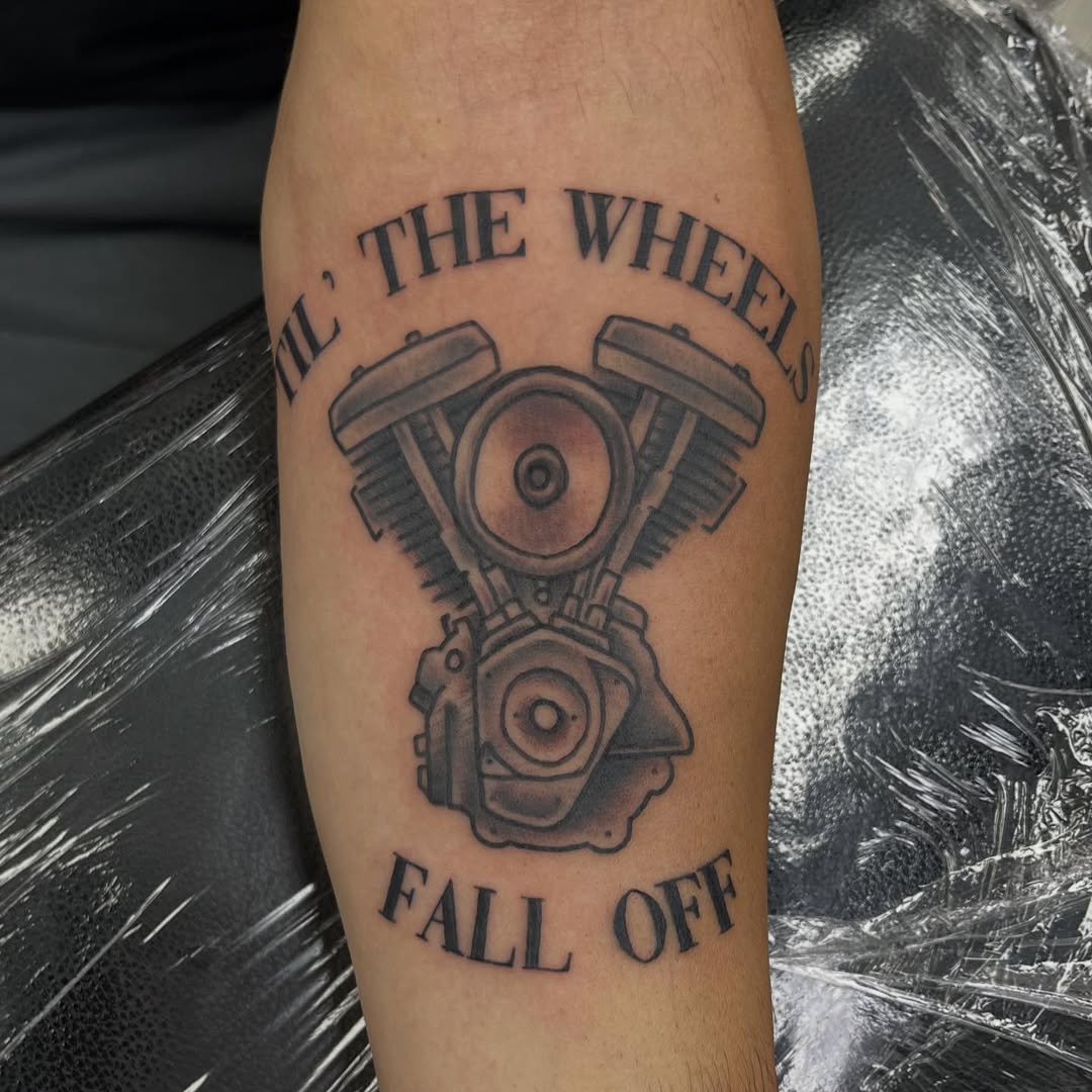 Tattoo by @frankysharpz โ black_and_grey