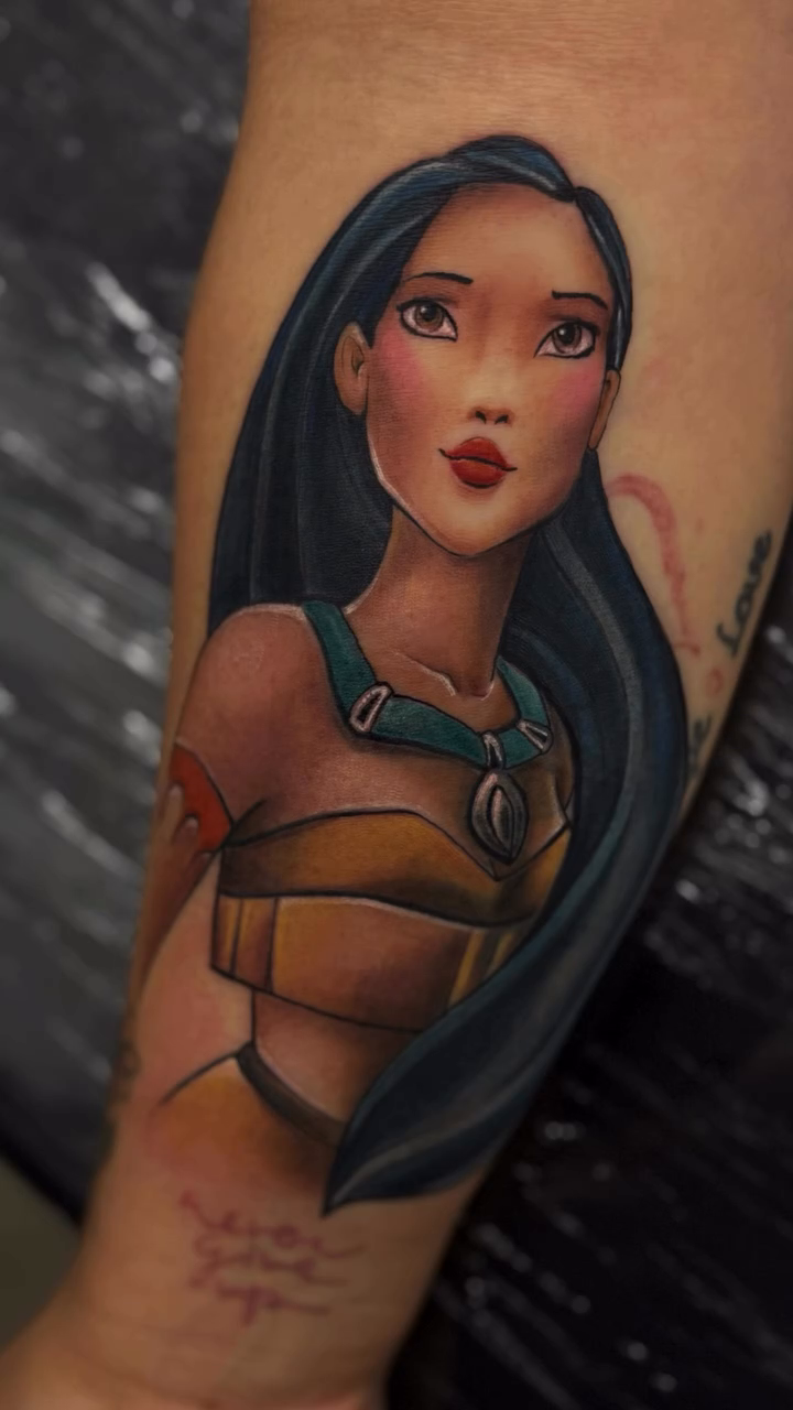 Tattoo by @la_nance_ink — illustrative, realism