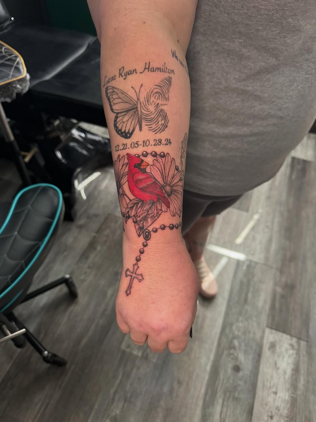 Tattoo by @lesleahipp_tattoo — illustrative, black_and_grey