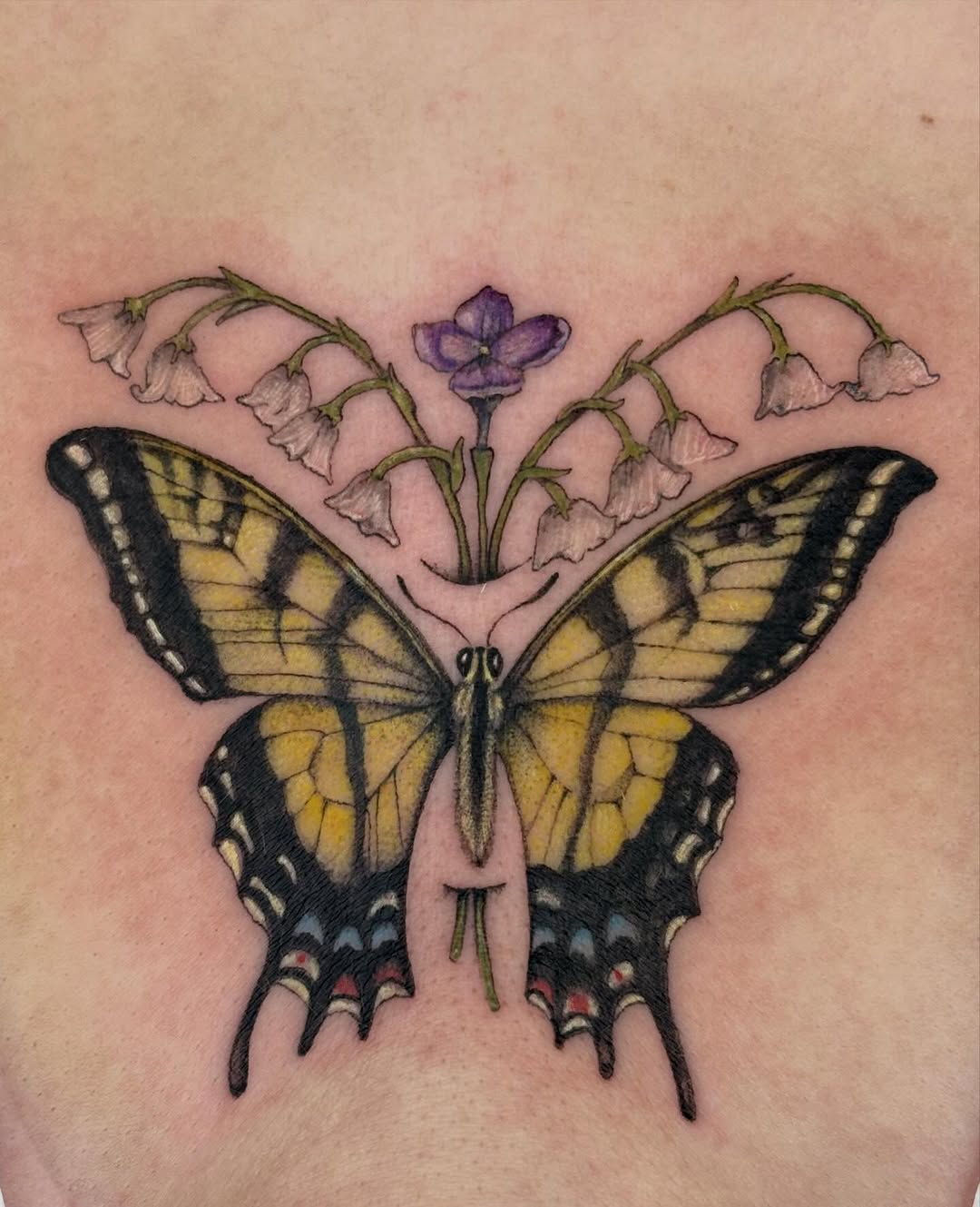 Tattoo by @glisx β realism