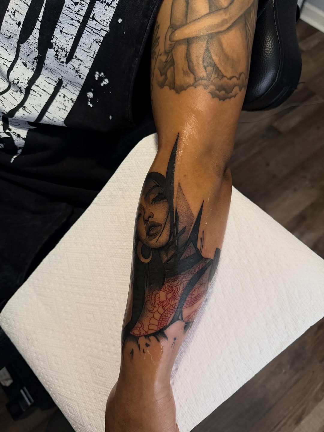 Tattoo by @kbtattz — black_and_grey, illustrative