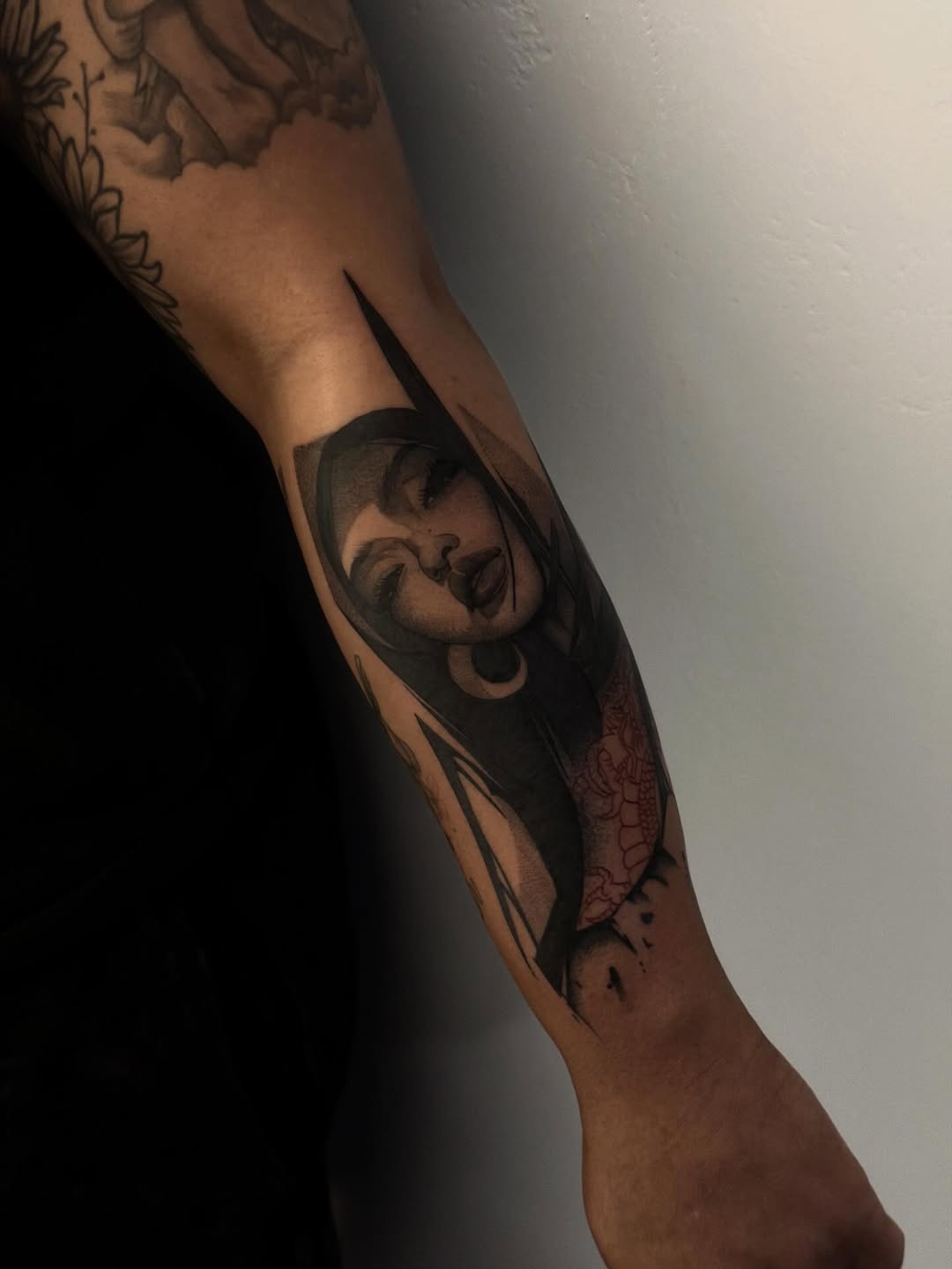 Tattoo by @kbtattz — black_and_grey, illustrative