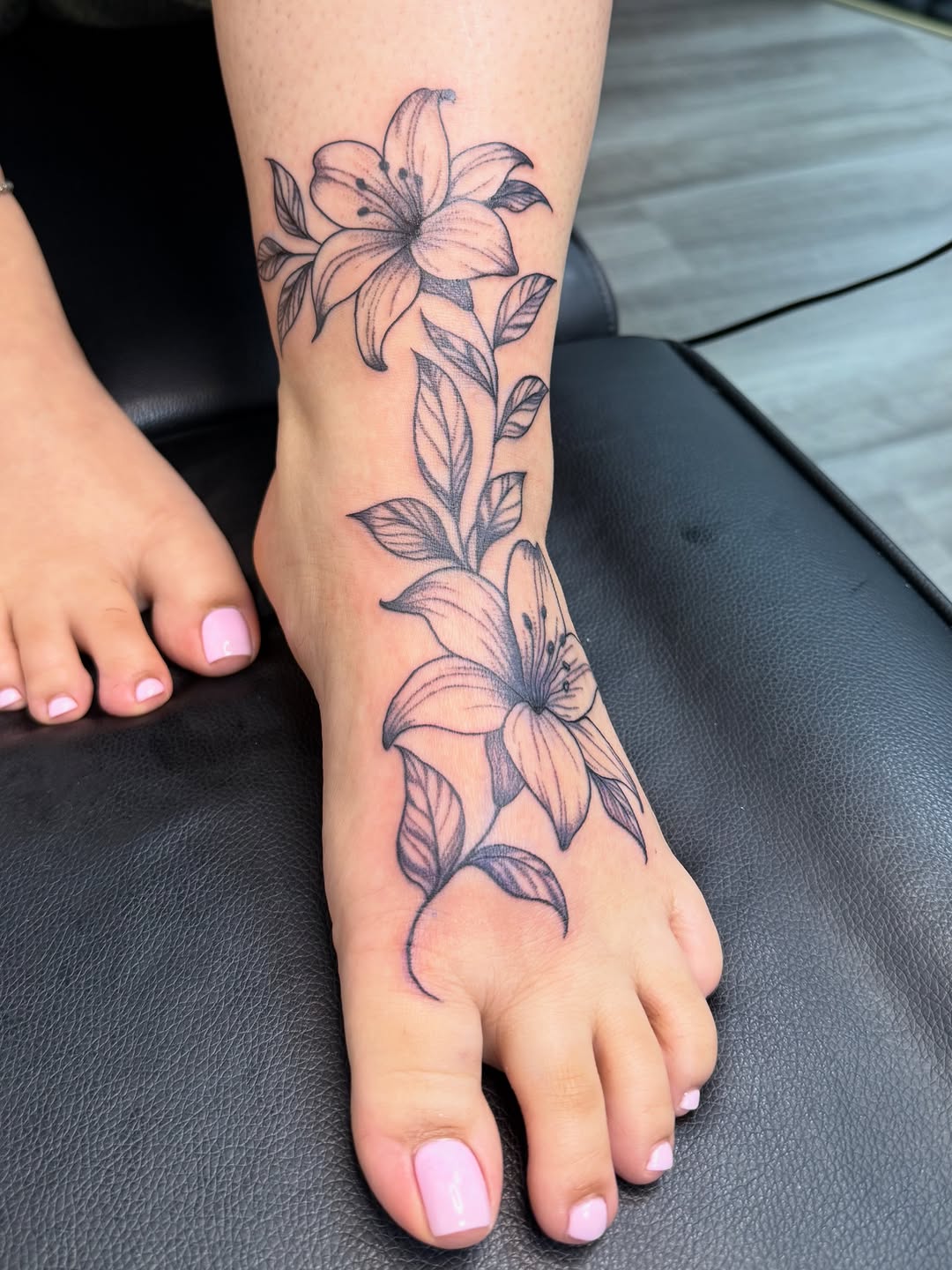 Tattoo by @badjasstattoos — black_and_grey