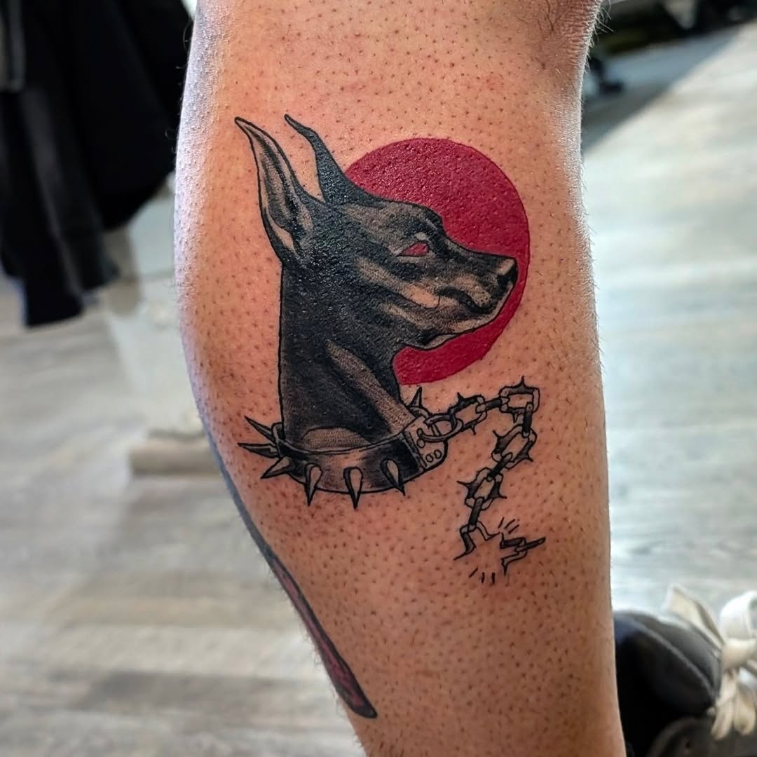Tattoo by @lahelfowlerart โ illustrative, black_and_grey