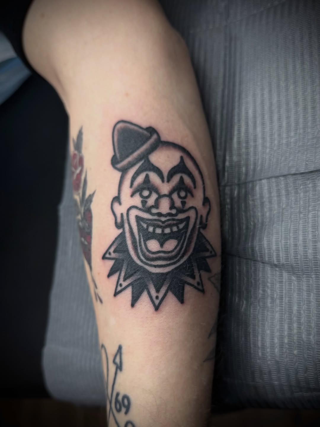 Tattoo by @blvck.trad — american_traditional