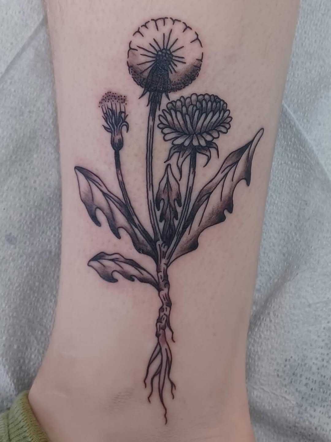 Tattoo by @stabinks — black_and_grey